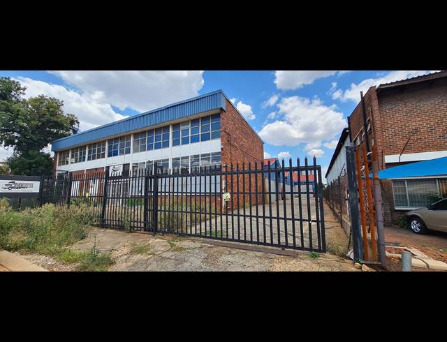 1,500M² FACTORY FOR SALE IN ISANDO